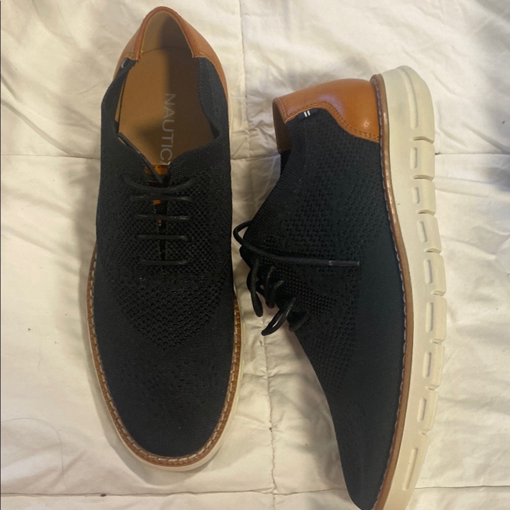 Nautica Black and Tan Oxfords with Suede and Leather Contrast